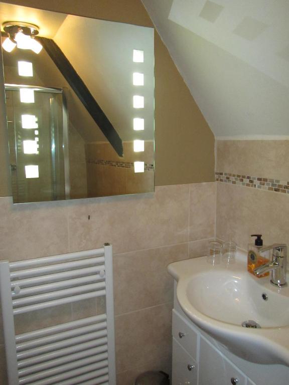 The Belfry At Yarcombe Bed & Breakfast Room photo